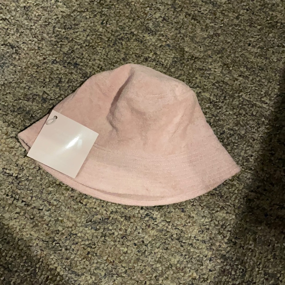 Light pink bucket hat. NEW WITH TAGS